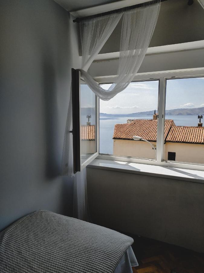 Novouredeni Stan S Balkonom I Pogledom Na More Senj  Exterior photo