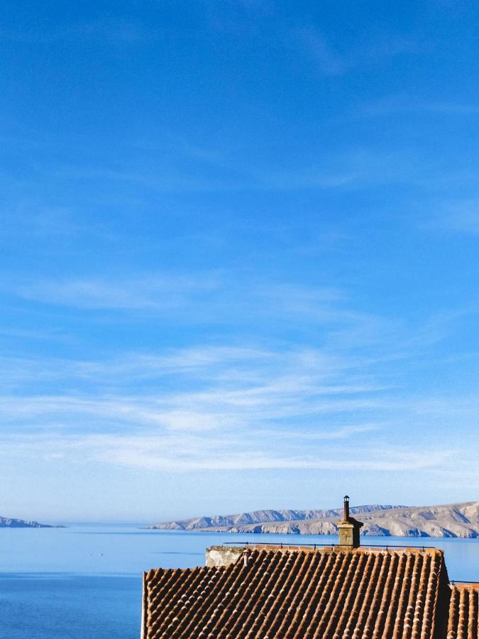 Novouredeni Stan S Balkonom I Pogledom Na More Senj  Exterior photo
