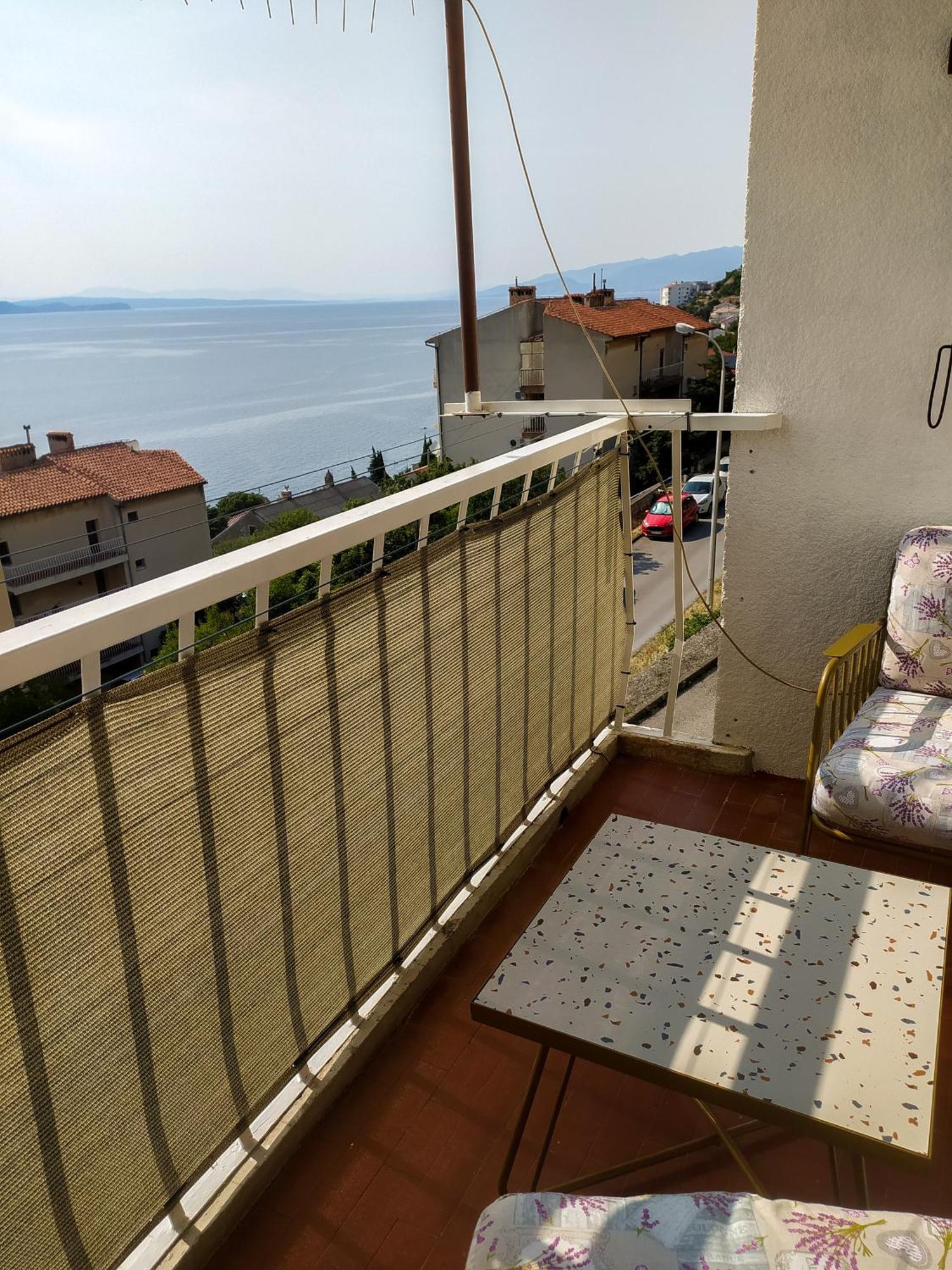 Novouredeni Stan S Balkonom I Pogledom Na More Senj  Exterior photo